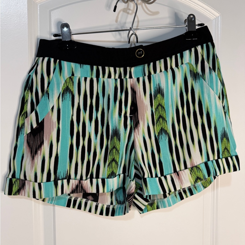 Jennifer Lopez Multicolor Patterned Women's Shorts